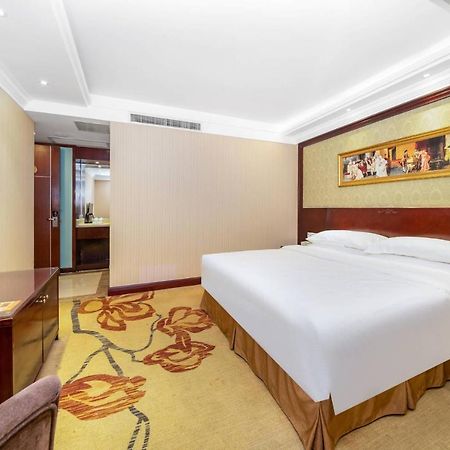 Vienna Hotel Dongguan Houjie Exhibition Center ภายนอก รูปภาพ