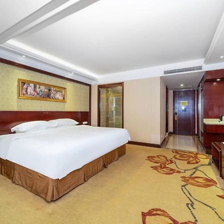 Vienna Hotel Dongguan Houjie Exhibition Center ภายนอก รูปภาพ