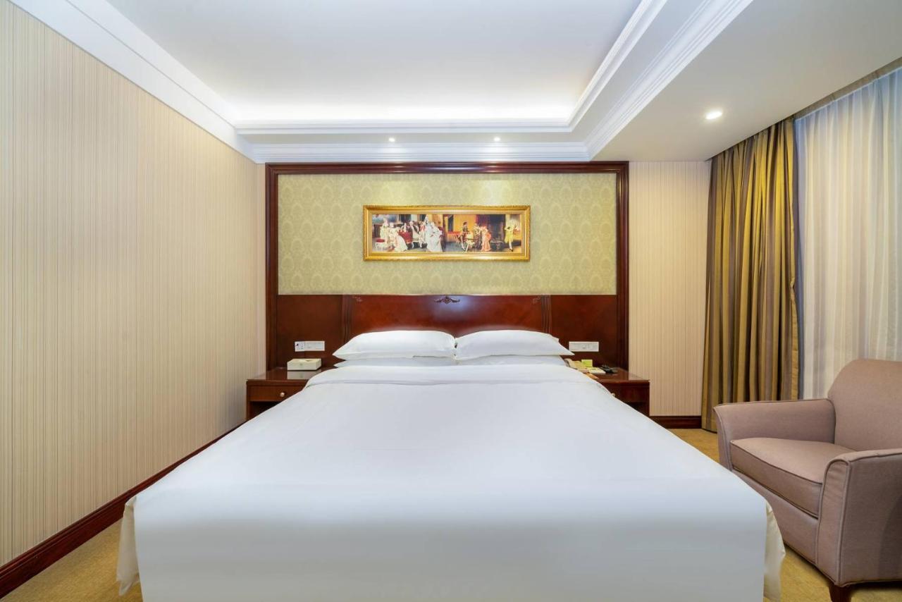 Vienna Hotel Dongguan Houjie Exhibition Center ภายนอก รูปภาพ