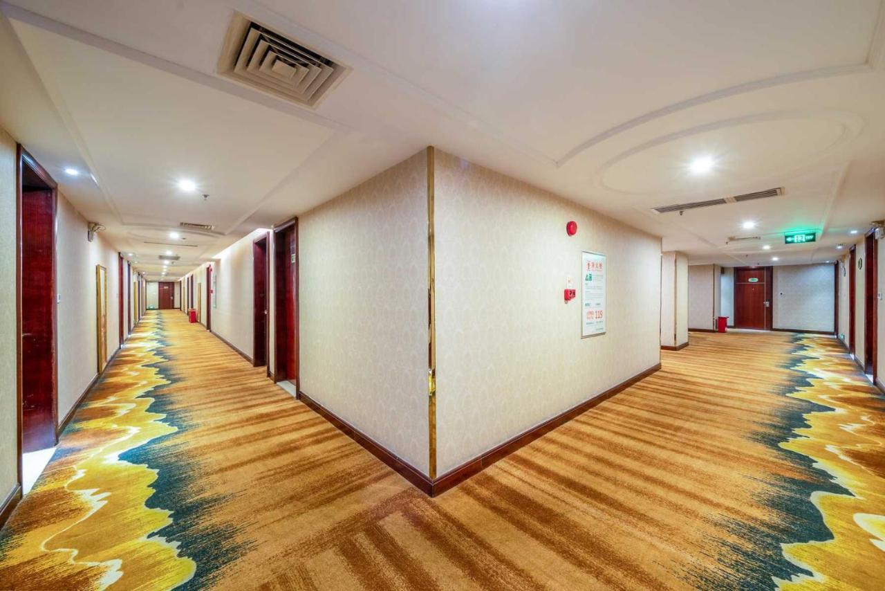 Vienna Hotel Dongguan Houjie Exhibition Center ภายนอก รูปภาพ