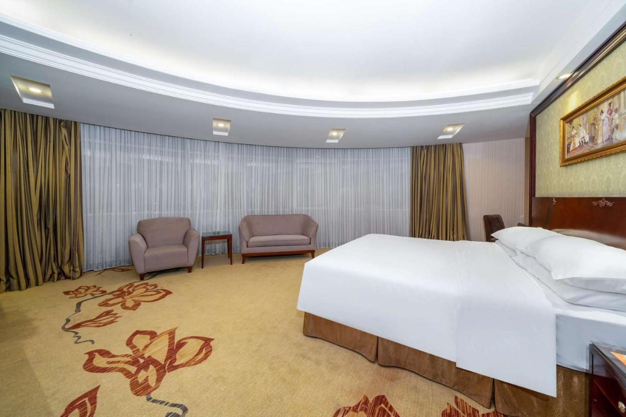 Vienna Hotel Dongguan Houjie Exhibition Center ภายนอก รูปภาพ
