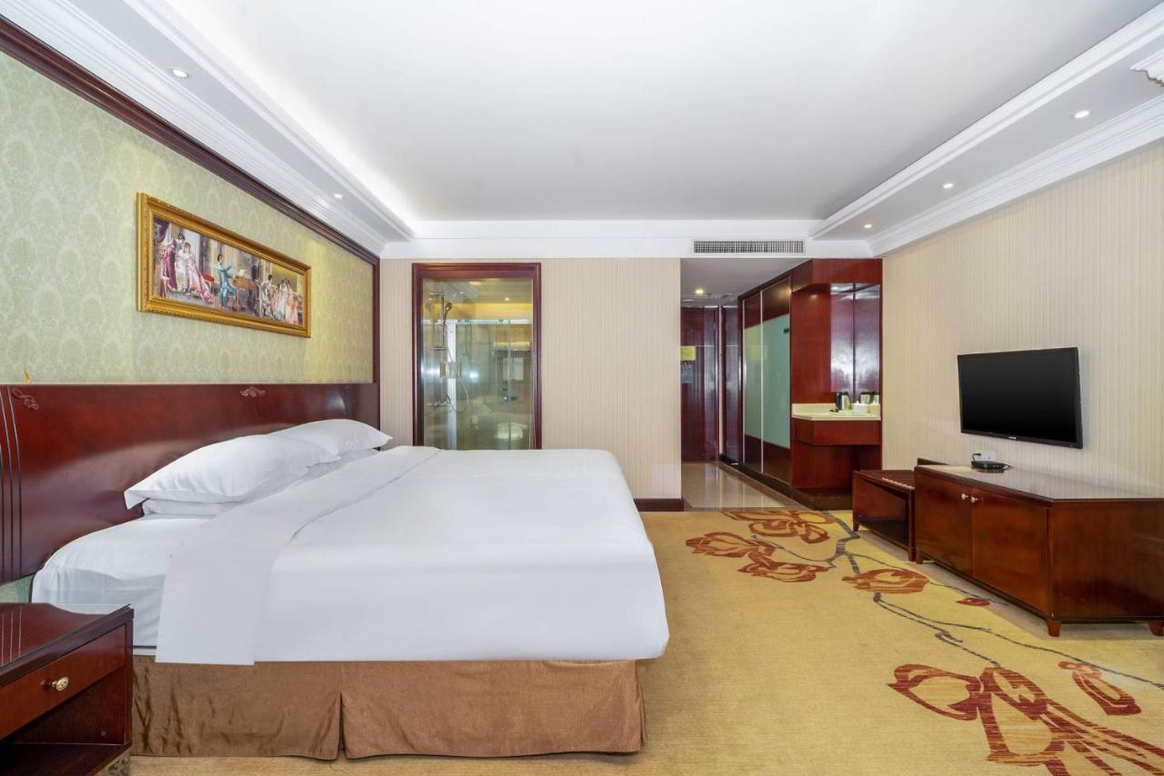 Vienna Hotel Dongguan Houjie Exhibition Center ภายนอก รูปภาพ