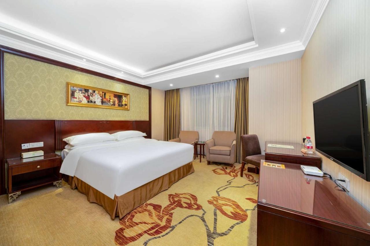 Vienna Hotel Dongguan Houjie Exhibition Center ภายนอก รูปภาพ